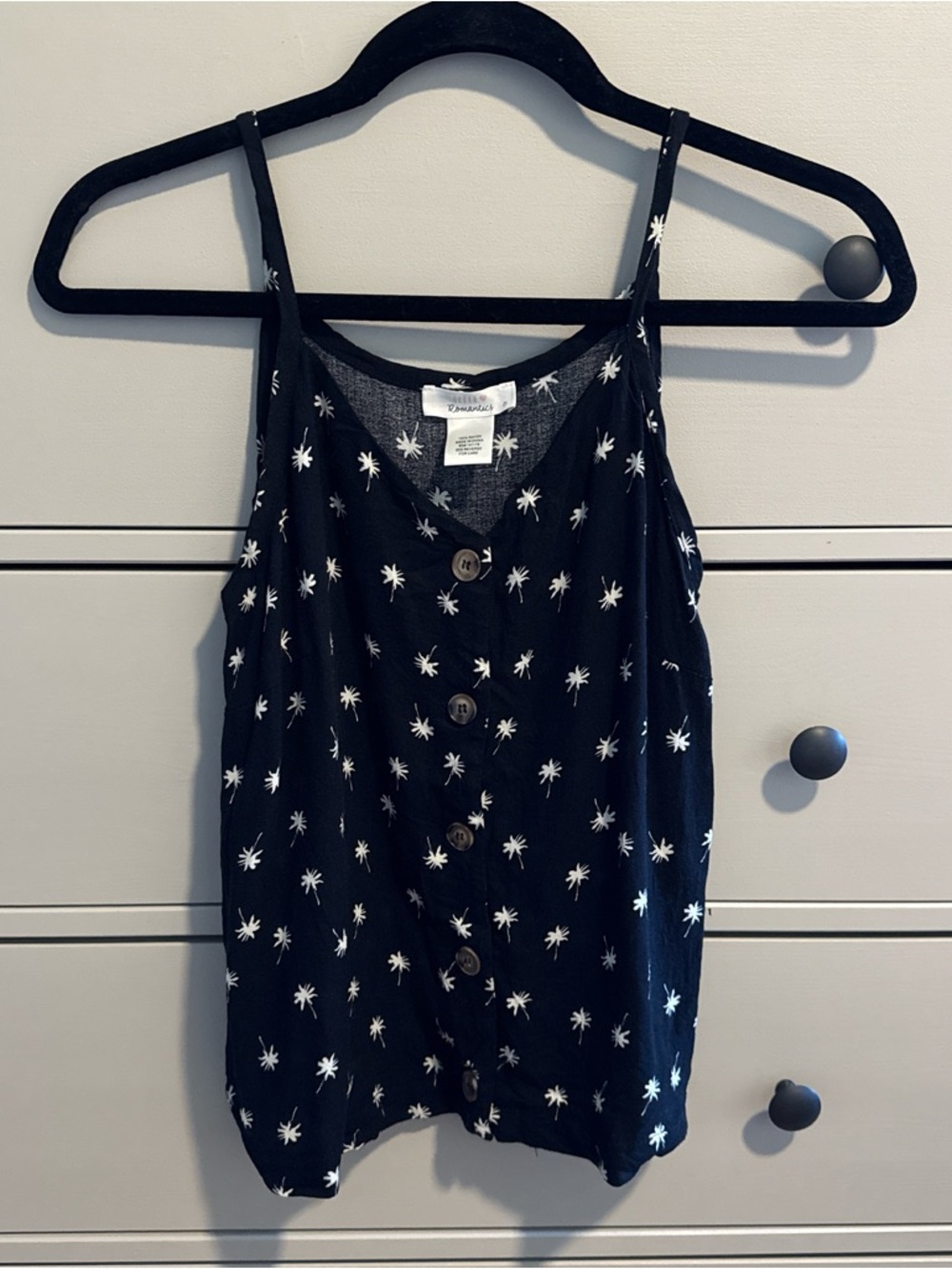 URBAN Romantics Black & White Palm-Print Button Cami